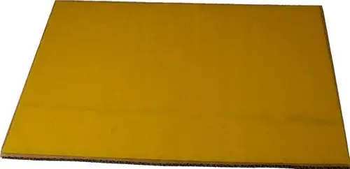 Gelbe, flache Kartonplatte aus Wellpappe, geeignet für verschiedene Bastel- und Reparaturanwendungen, möglicherweise von der Marke Wolf.
